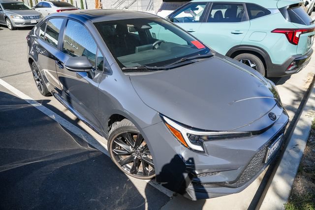 Used 2024 Toyota Corolla SE FWD image 2
