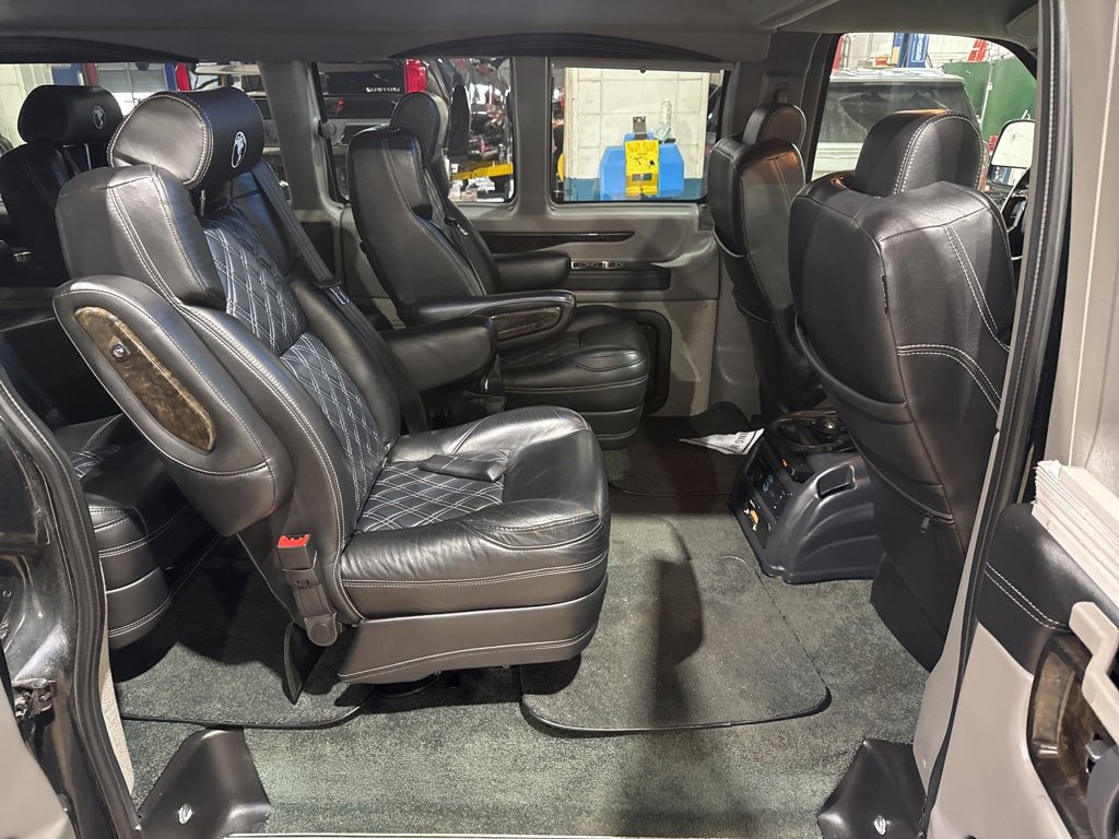 Used 2020 GMC Savana 2500 Extended w/ Enhanced Convenience Package image 27