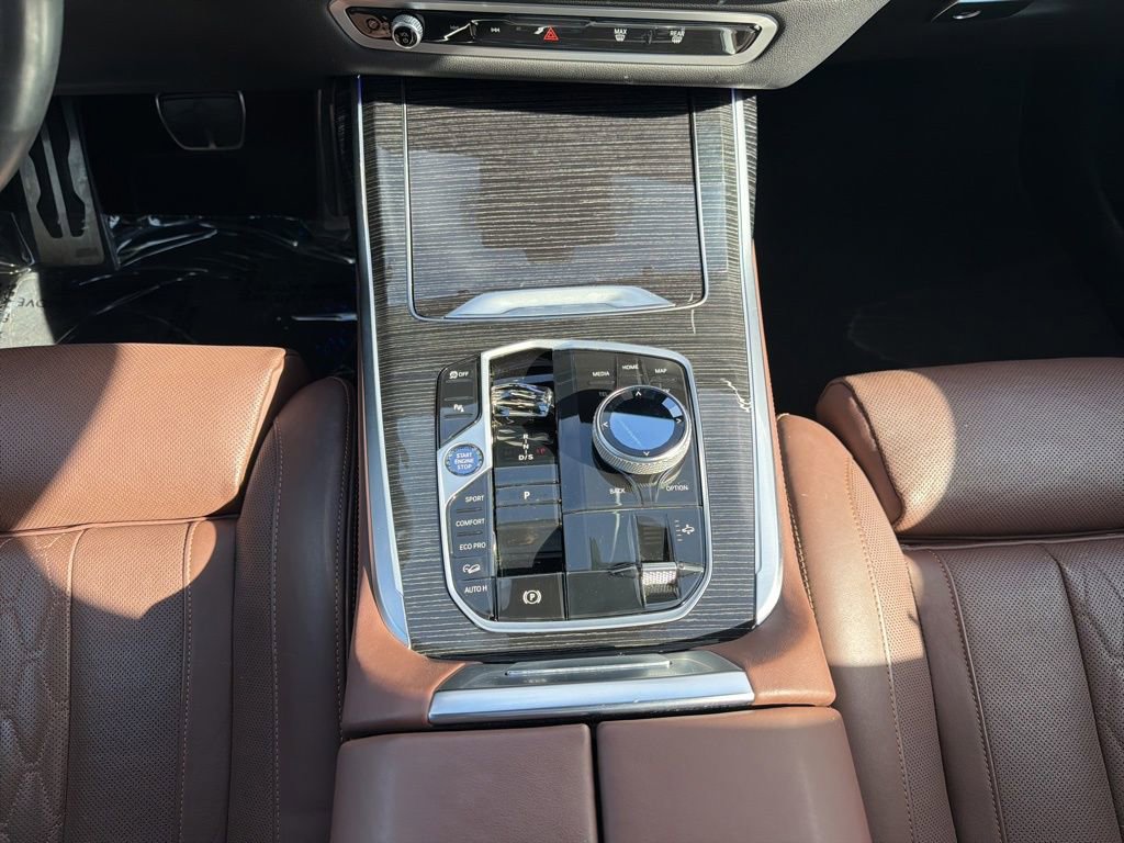 Used 2025 BMW X7 M60i w/ Executive Package AWD/4WD image 32