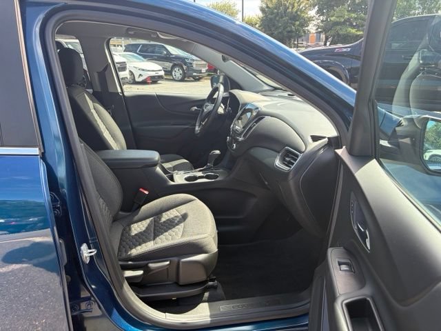 Used 2021 Chevrolet Equinox LT AWD/4WD image 27