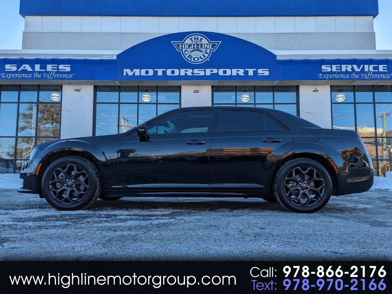 Used 2021 Chrysler 300 Touring L image 1