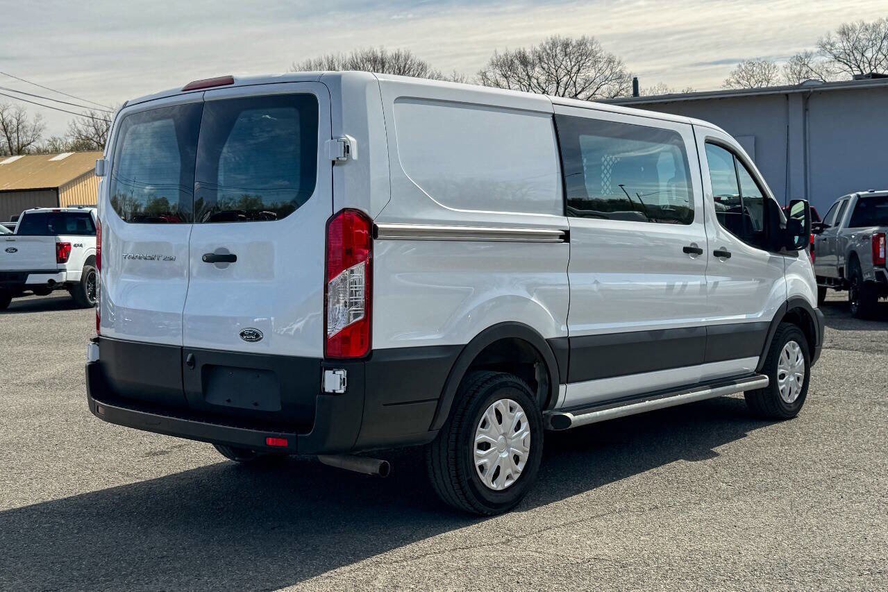 Used 2024 Ford Transit 250 Low Roof w/ Exterior Upgrade Package RWD image 3