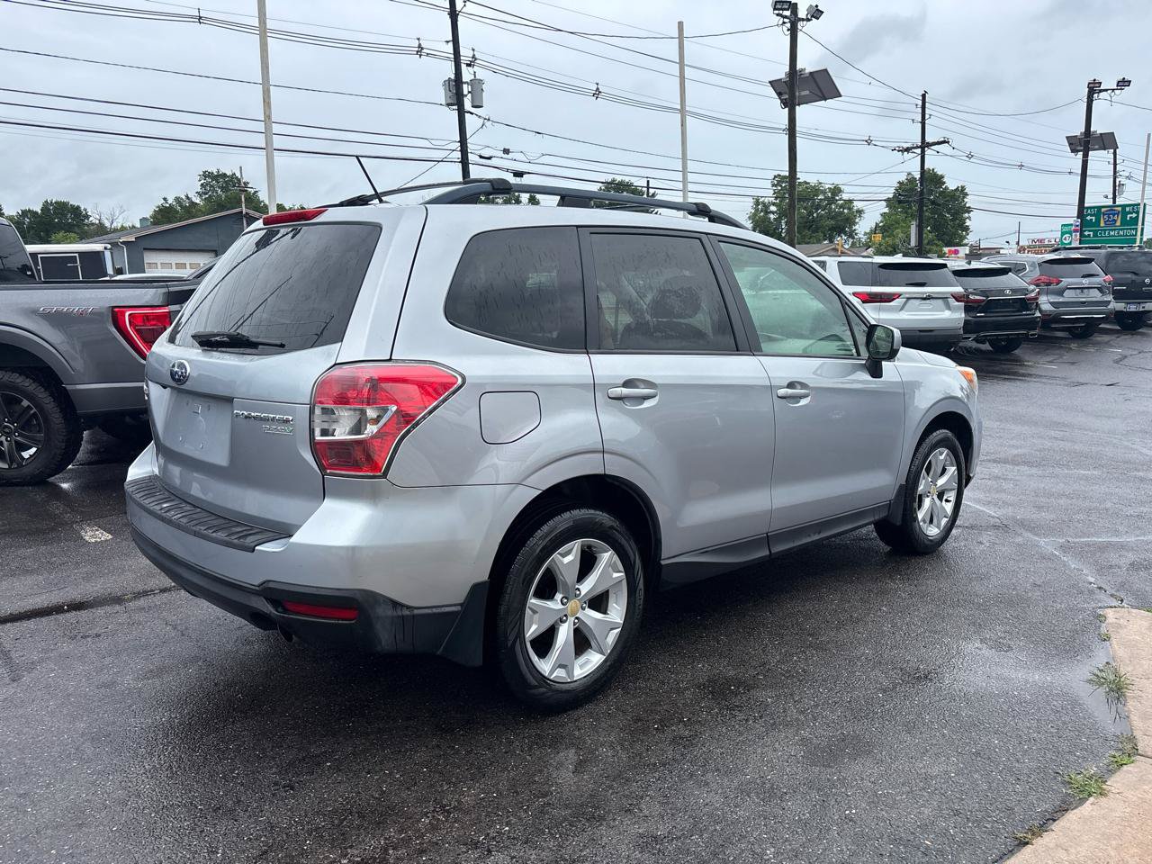 Used 2015 Subaru Forester 2.5i Premium w/ Popular Package #2 AWD/4WD image 7