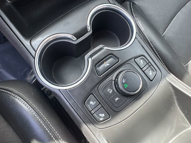 Used 2023 GMC Terrain SLT w/ Infotainment Package II image 40