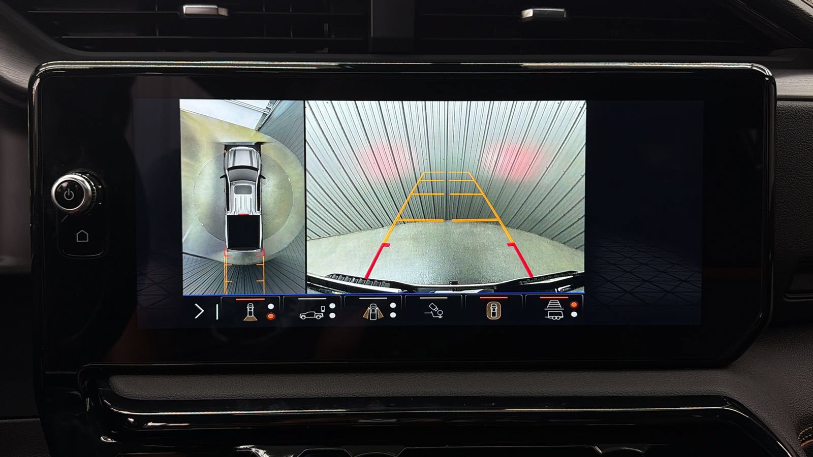 Used 2026 GMC Sierra 1500 AT4 w/ AT4 Premium Package AWD/4WD image 32