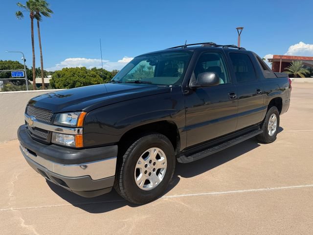 Used 2005 Chevrolet Avalanche Z66 w/ Preferred Equipment Group RWD image 3