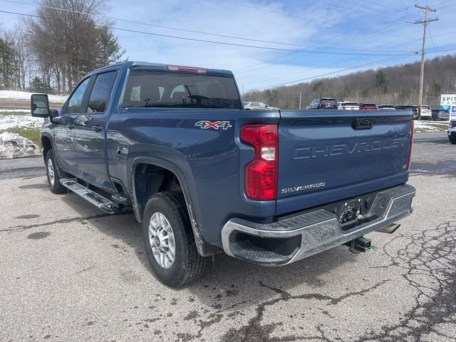 Used 2025 Chevrolet Silverado 2500 LT w/ Convenience Package image 8
