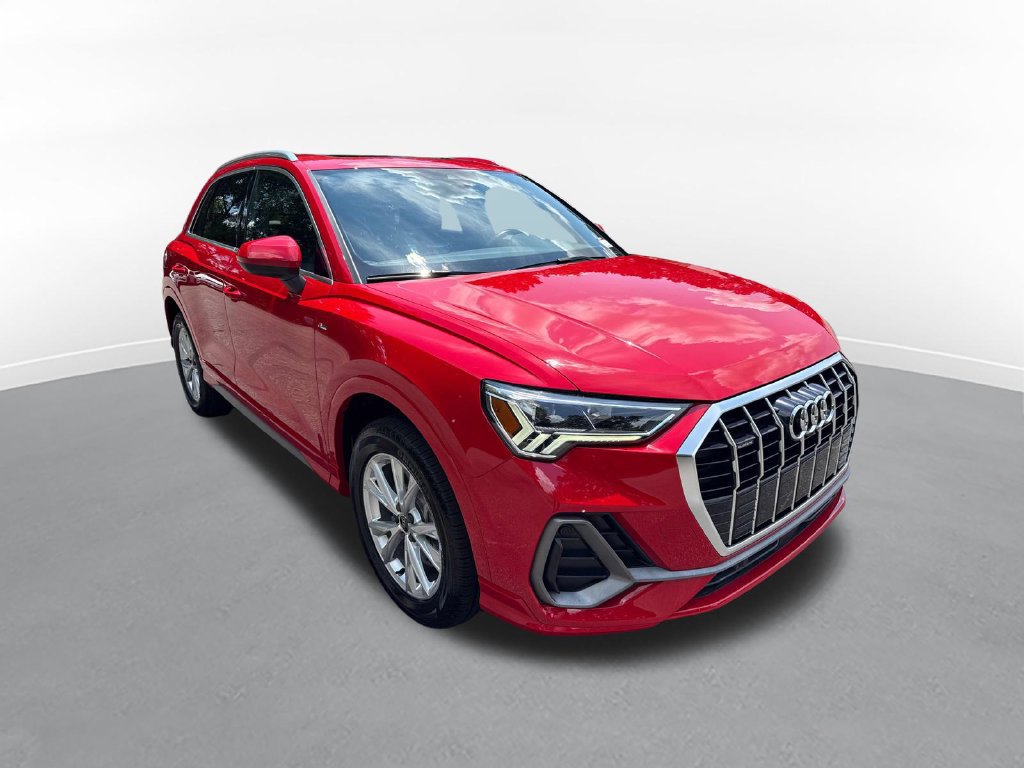 Used 2022 Audi Q3 2.0T Premium Plus w/ Premium Plus Package AWD/4WD image 4