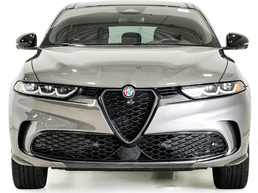 Used 2024 Alfa Romeo Tonale Ti AWD/4WD image 2