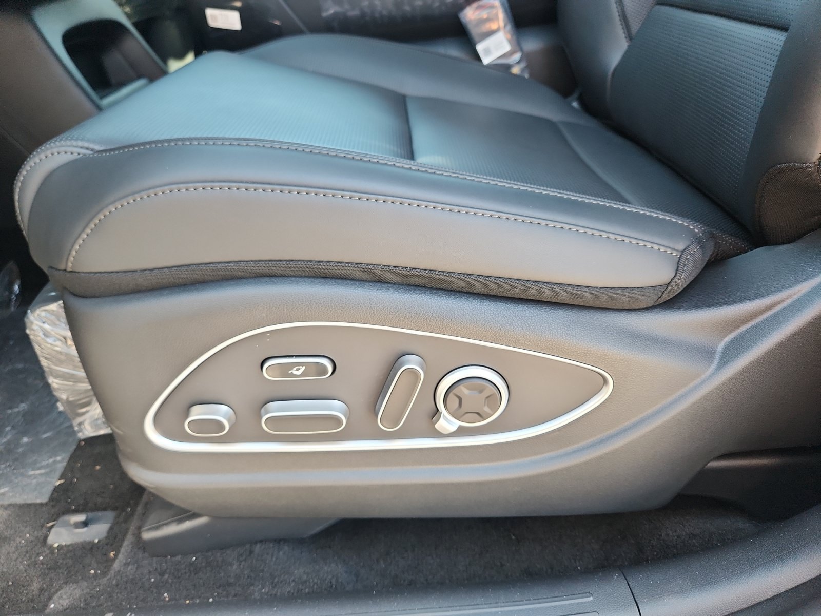New 2026 Hyundai Palisade Calligraphy AWD/4WD image 14