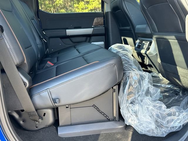 New 2026 Ford F250 Lariat w/ Black Appearance Package image 15