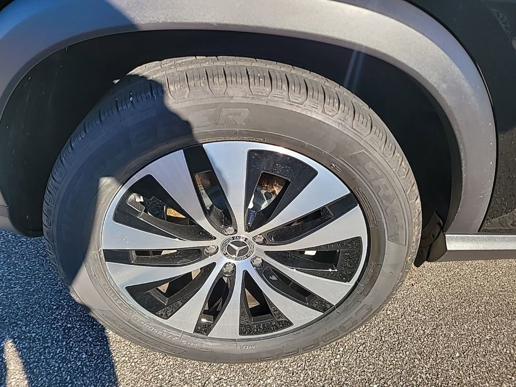 Used 2025 Mercedes-Benz GLE 350 4MATIC image 13