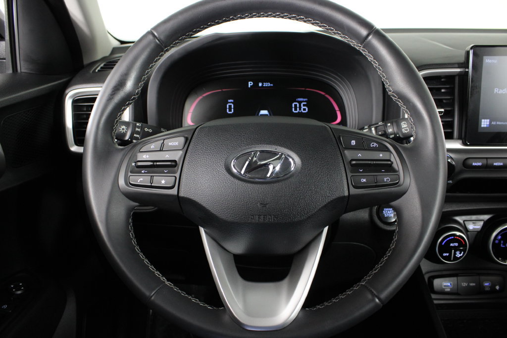 Certified 2026 Hyundai Venue SEL FWD image 10