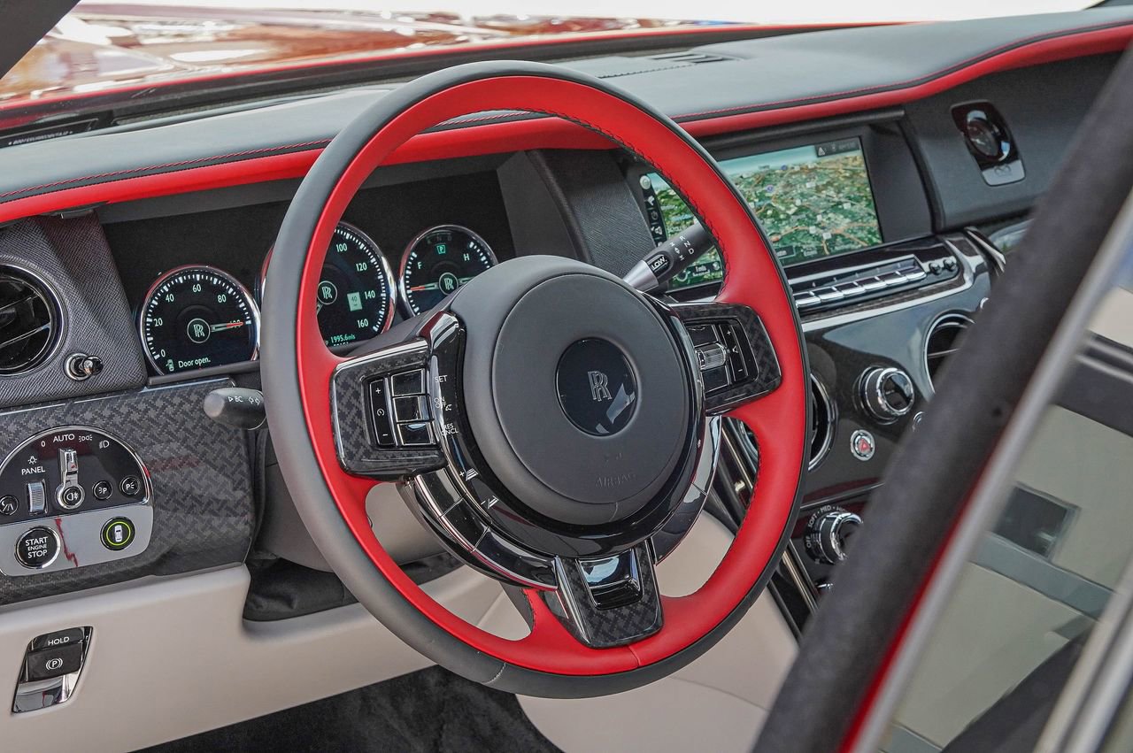 Certified 2024 Rolls-Royce Cullinan Black Badge w/ Dark Exterior Package AWD/4WD image 18