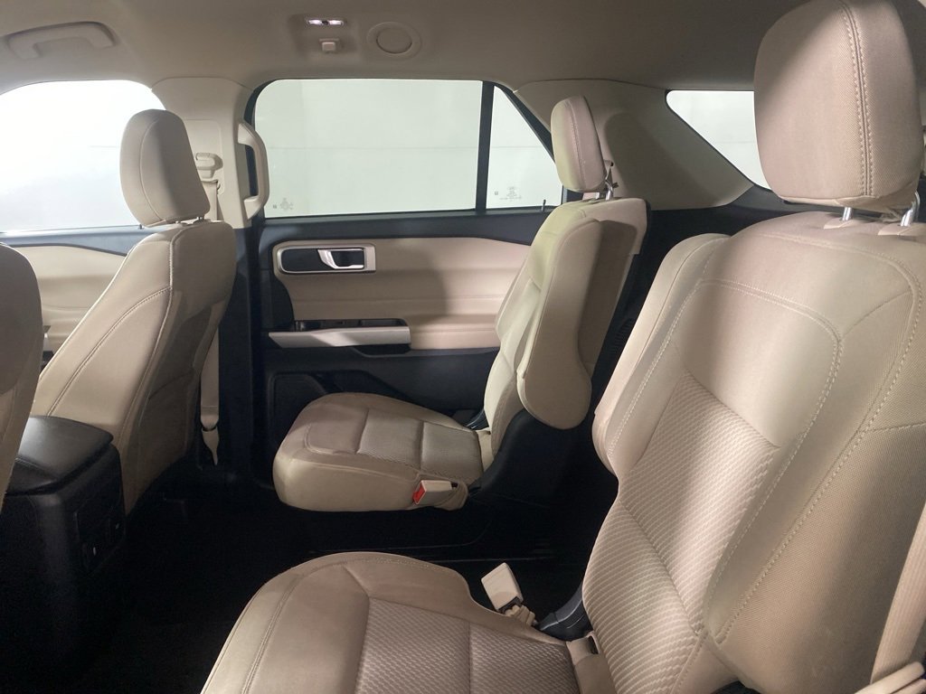 Used 2022 Ford Explorer XLT image 15