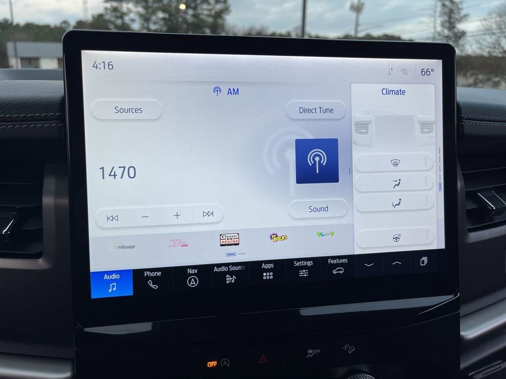 Certified 2024 Ford Expedition XLT image 10