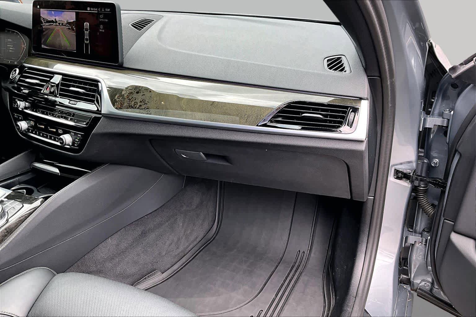 Certified 2023 BMW 540i w/ M Sport Package RWD image 20