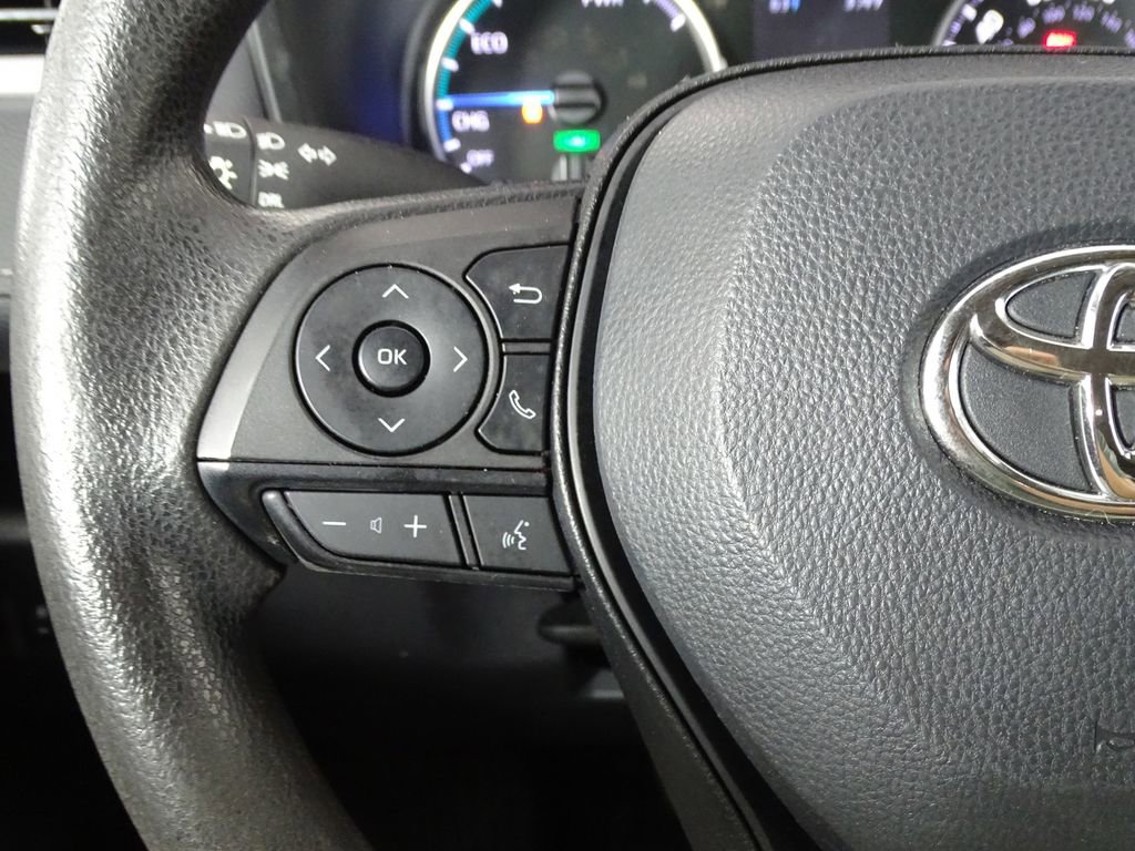 Used 2022 Toyota RAV4 LE image 21