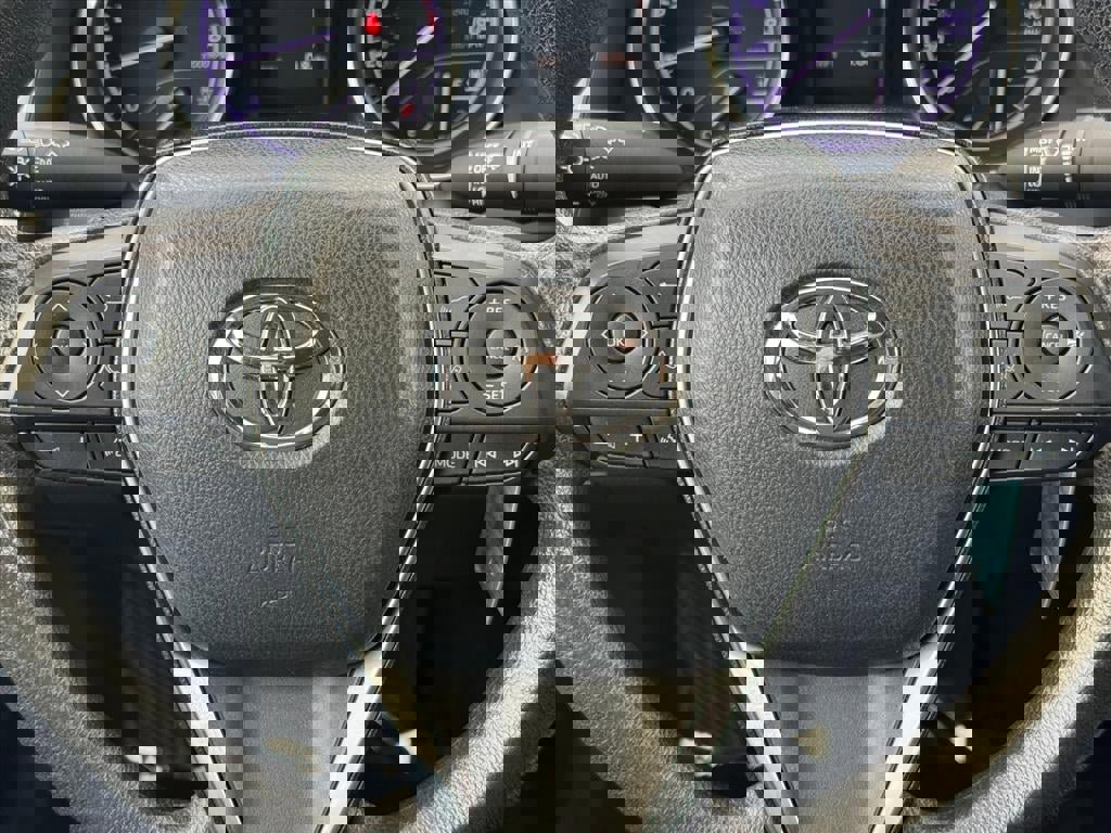 Used 2019 Toyota Camry LE image 8