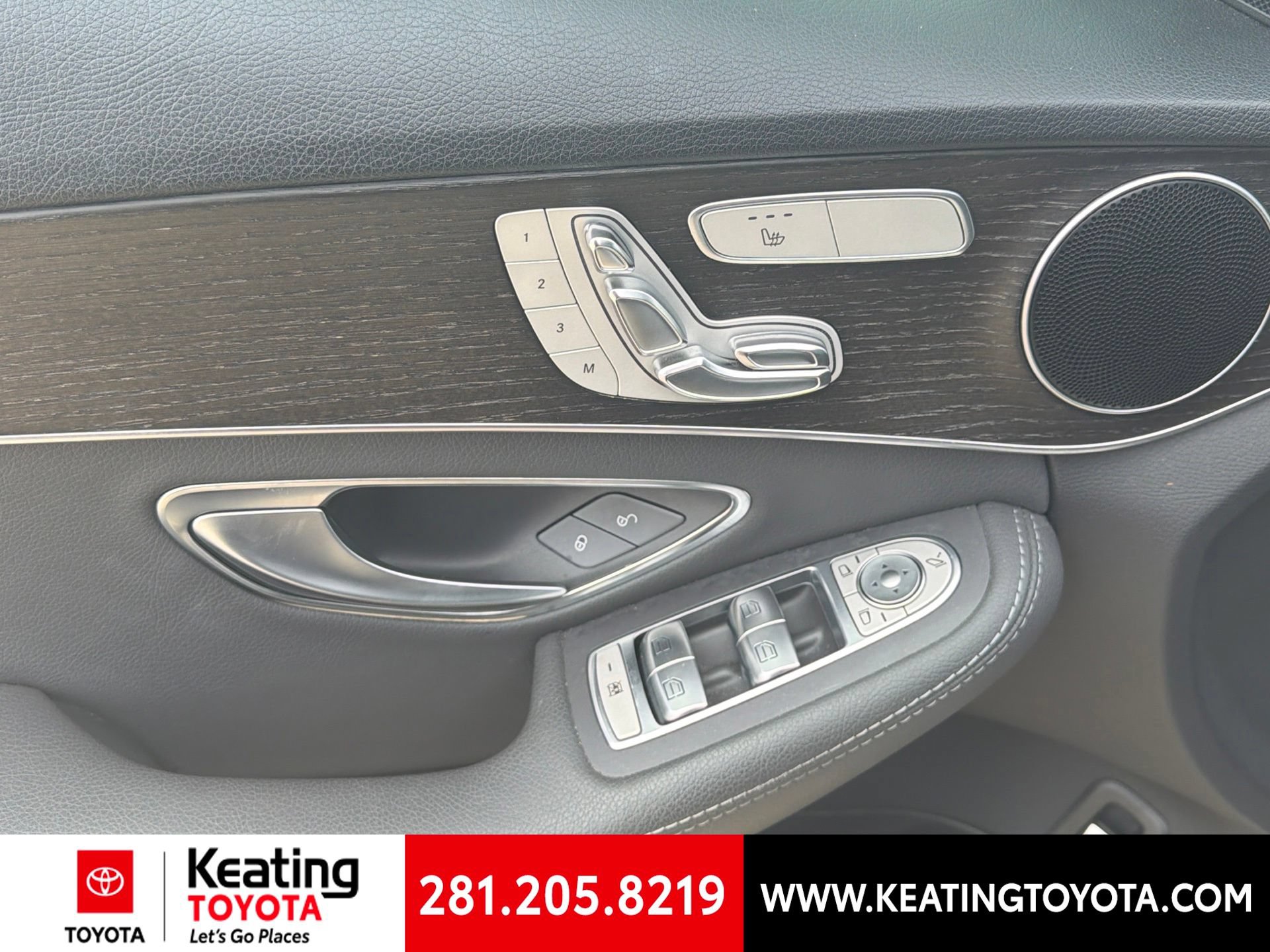 Used 2019 Mercedes-Benz C 300 Sedan image 12