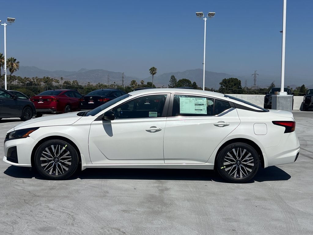 New 2026 Nissan Altima 2.5 SV FWD image 3