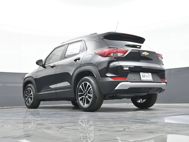 New 2026 Chevrolet TrailBlazer LT w/ Convenience Package FWD image 40
