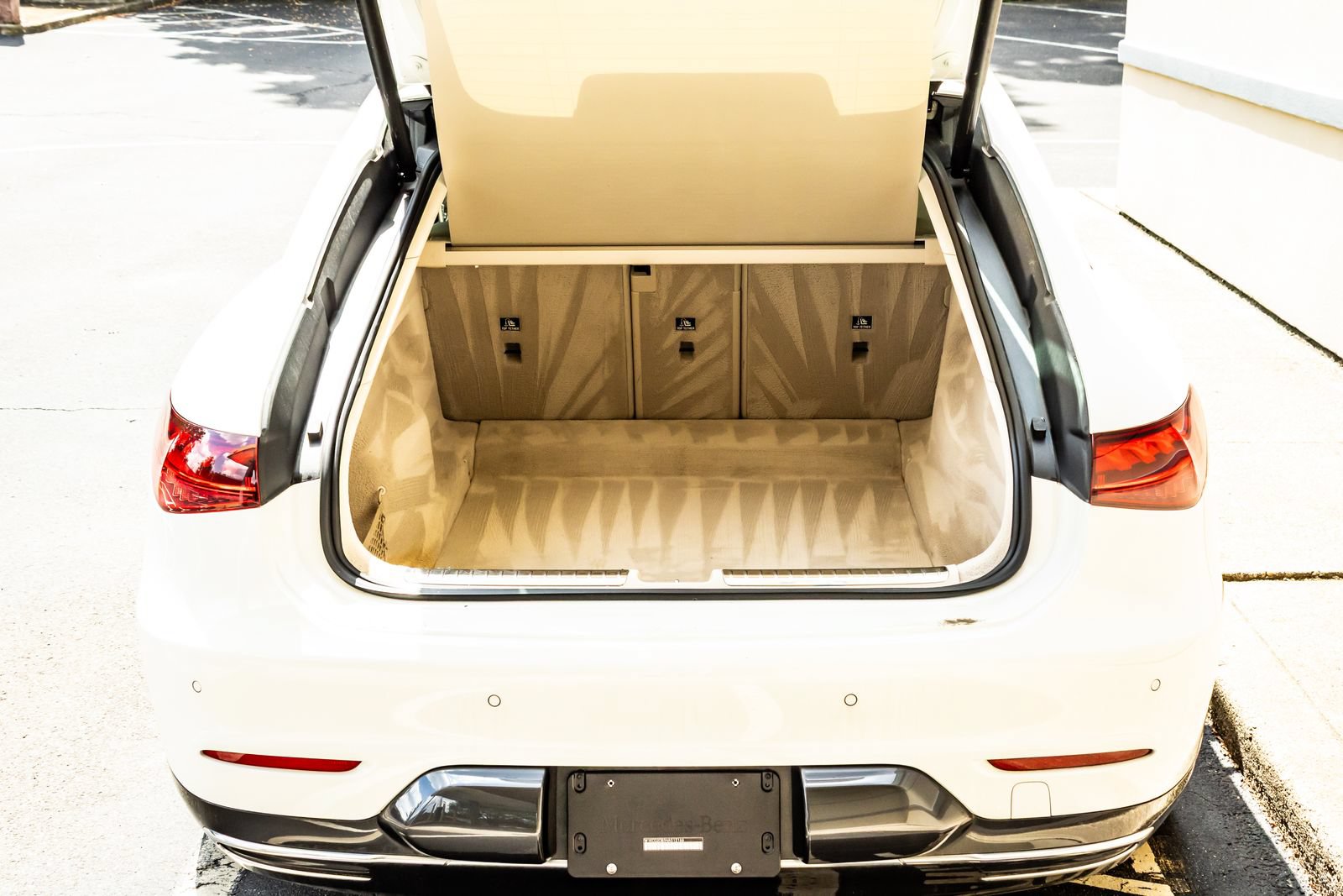 Used 2022 Mercedes-Benz EQS 450+ Sedan image 21