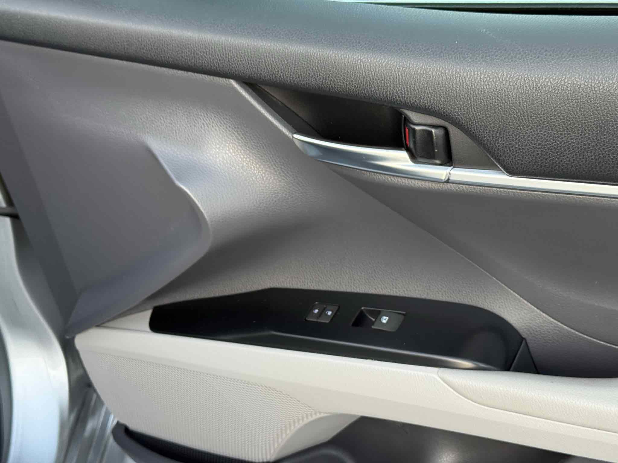 Used 2019 Toyota Camry LE image 36