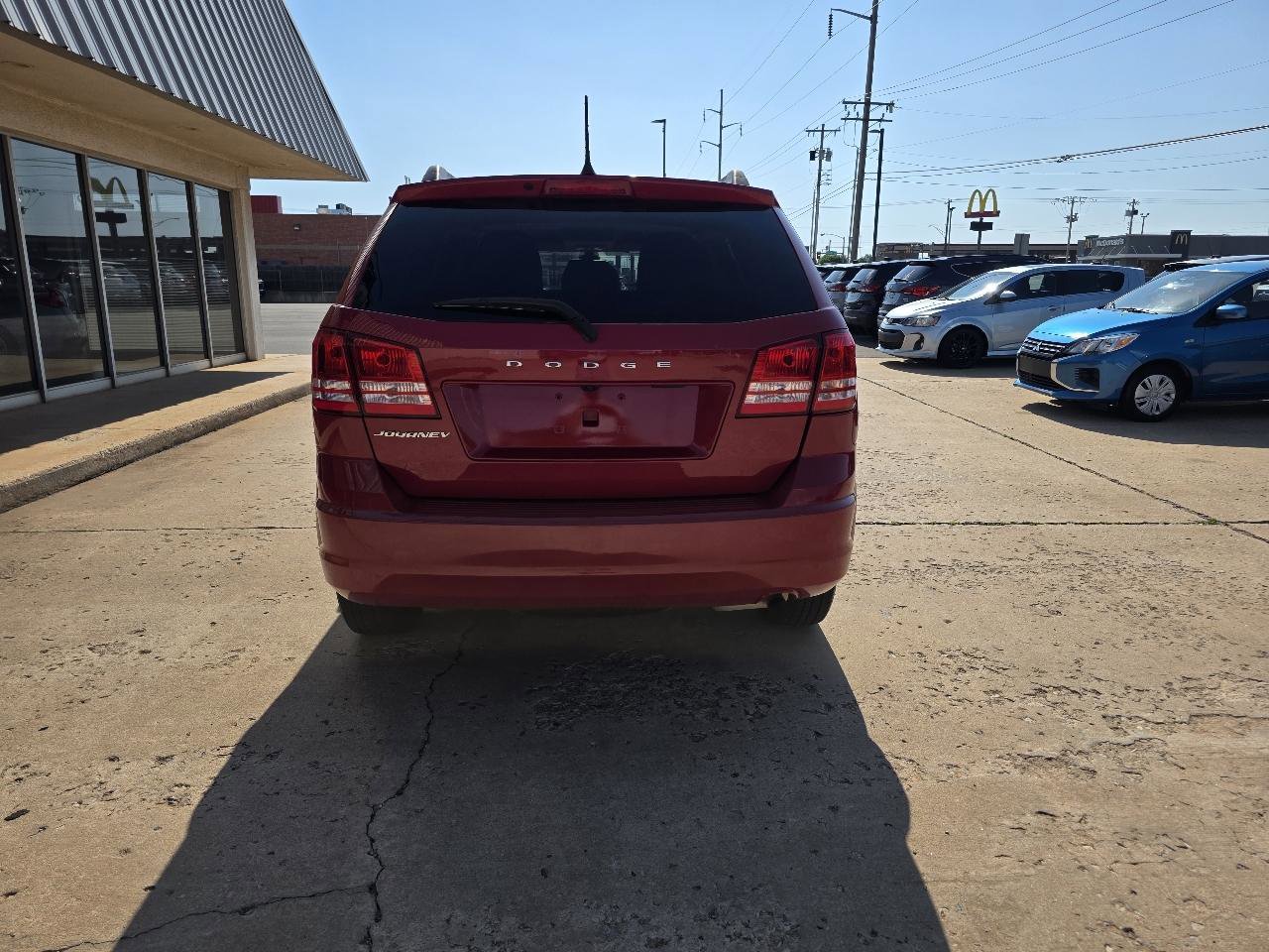 Used 2018 Dodge Journey SE w/ Connectivity Group FWD image 7