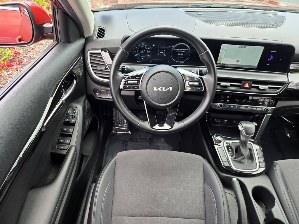 Used 2024 Kia Seltos S FWD image 12