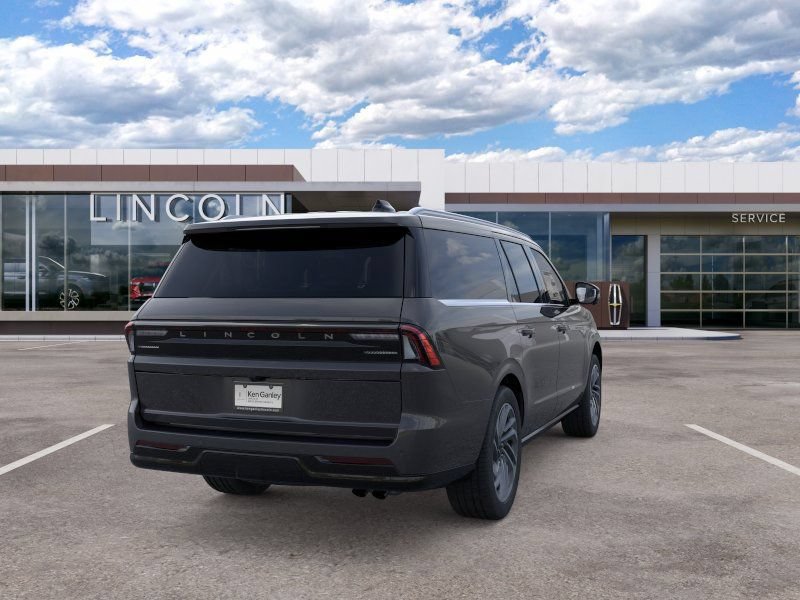 New 2026 Lincoln Navigator L Reserve AWD/4WD image 8