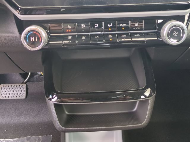 New 2027 Chevrolet Bolt LT w/ Comfort Package FWD image 16