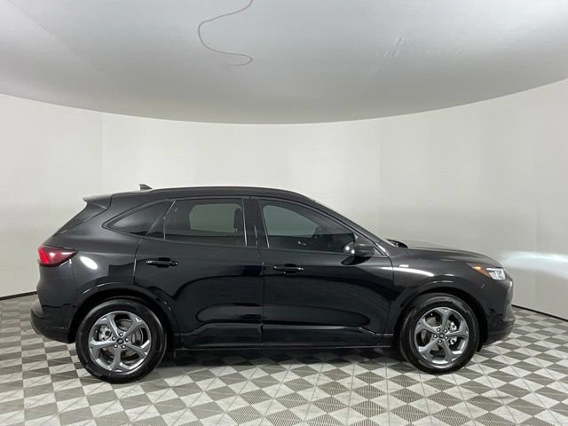 Used 2024 Ford Escape ST-Line FWD image 4