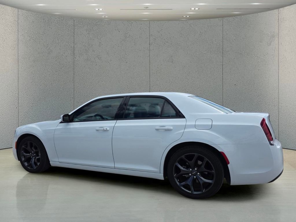 Certified 2023 Chrysler 300 S RWD image 5