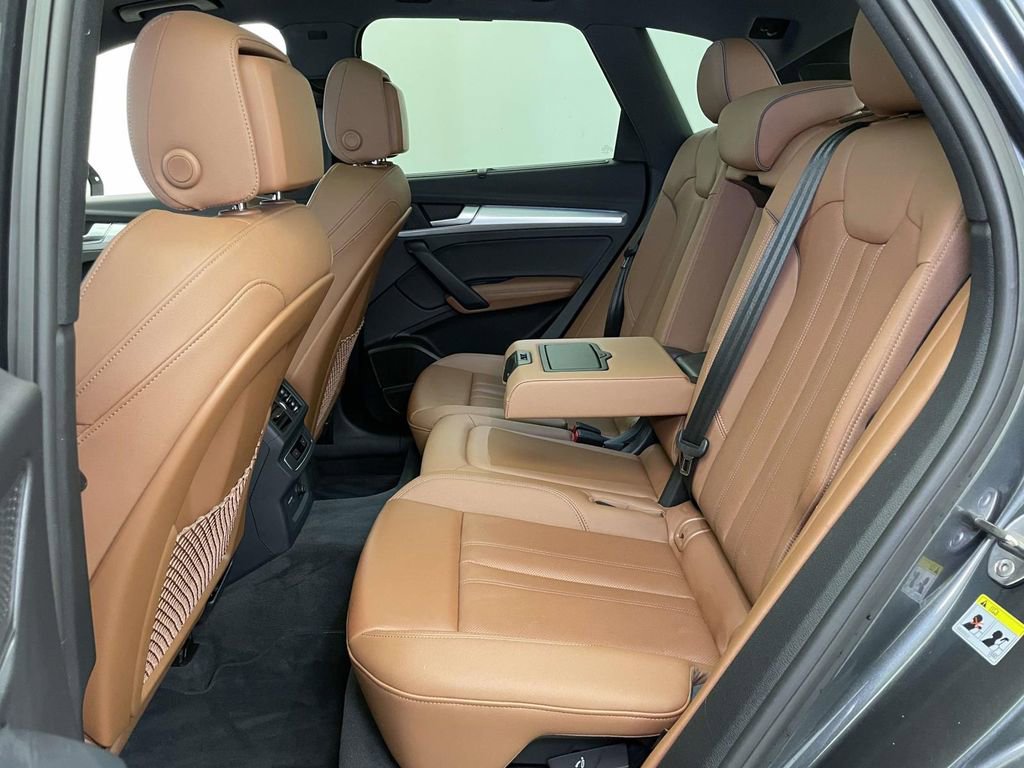 Certified 2025 Audi Q5 2.0T Premium Plus image 19