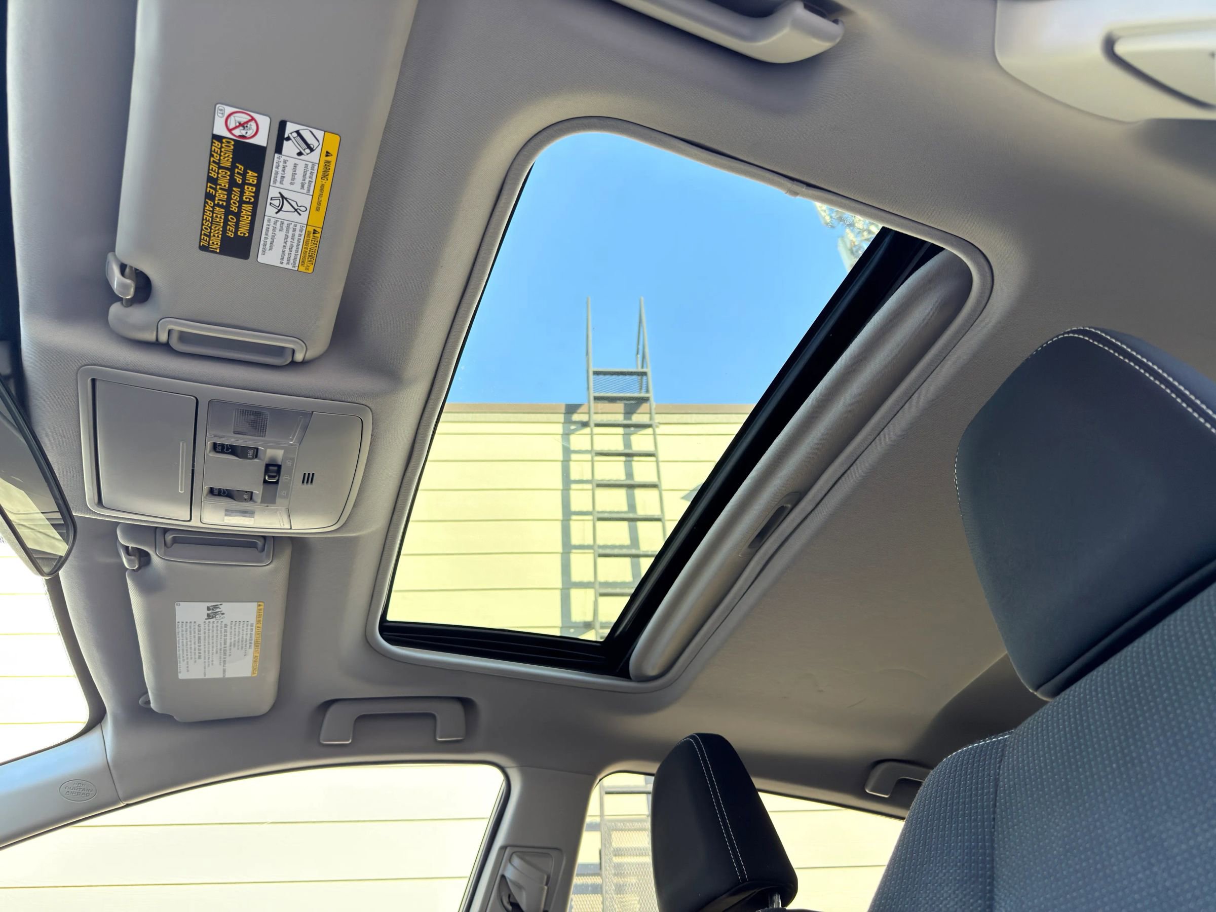 Used 2018 Toyota RAV4 XLE image 24