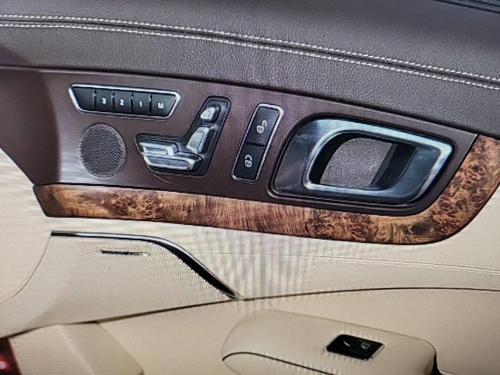 Used 2019 Mercedes-Benz SL 550 image 8