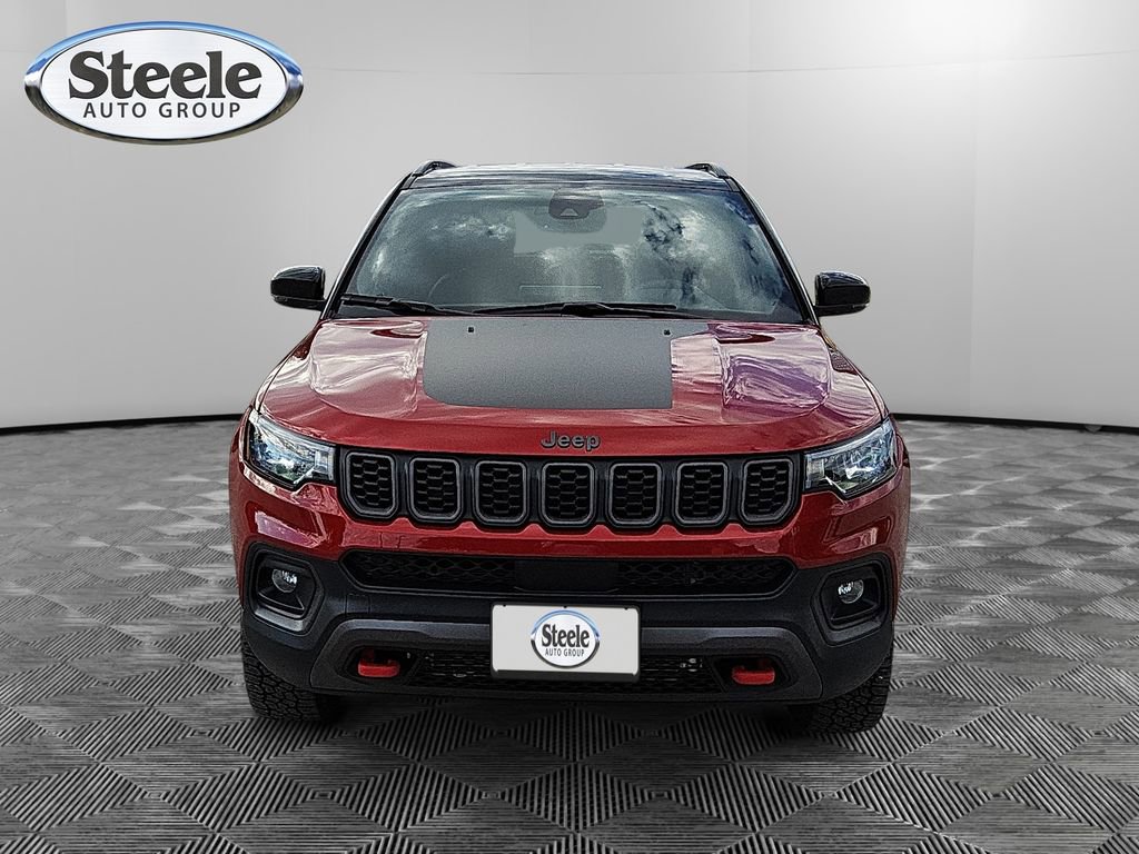 Used 2026 Jeep Compass Trailhawk image 8