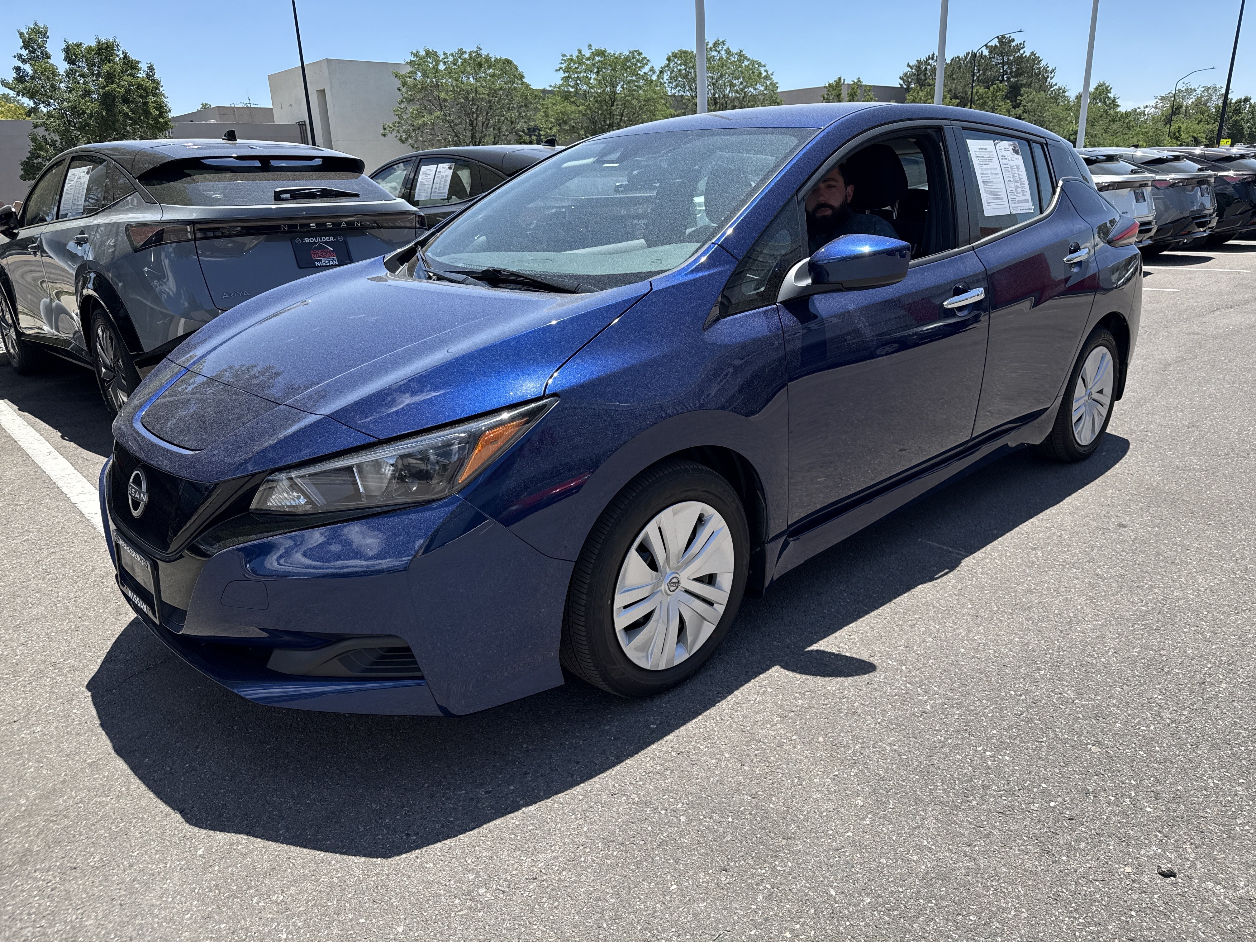 Certified 2025 Nissan Leaf S FWD image 4