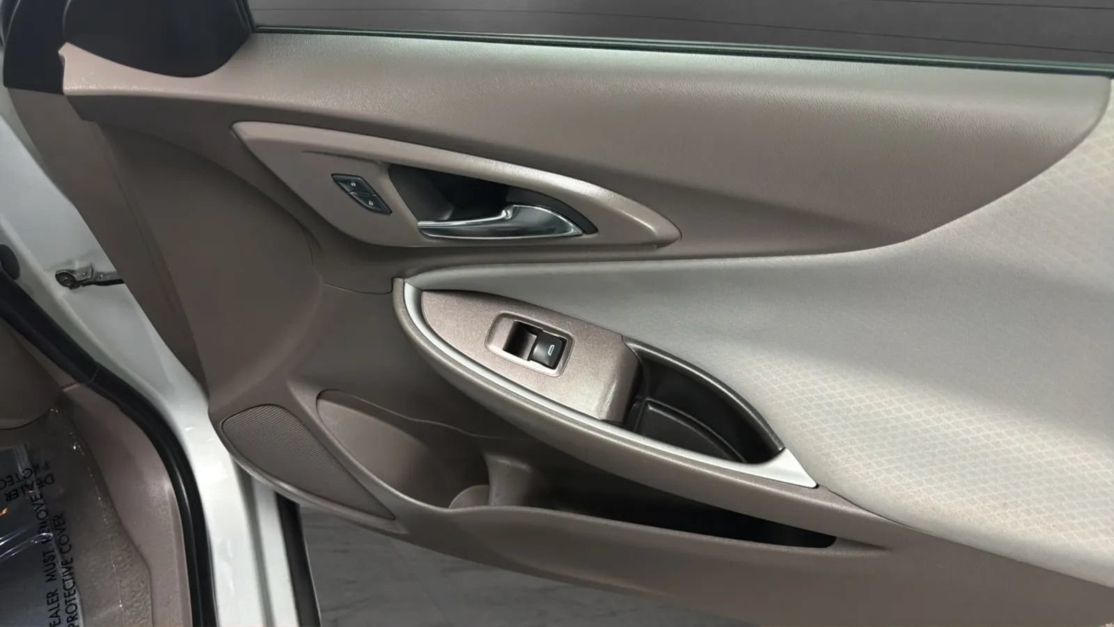 Used 2017 Chevrolet Malibu LS FWD image 18