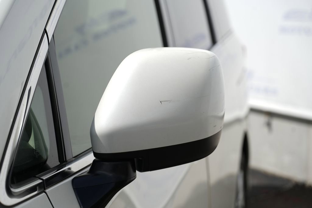 Used 2016 Nissan Quest SV FWD image 12
