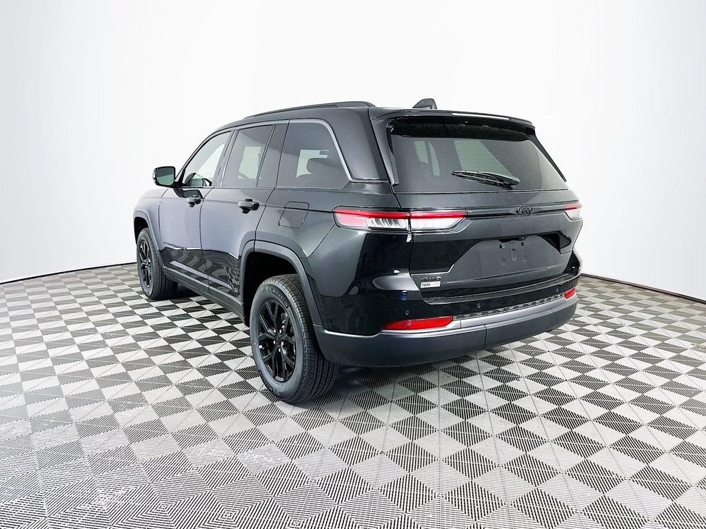 New 2026 Jeep Grand Cherokee Altitude AWD/4WD image 7