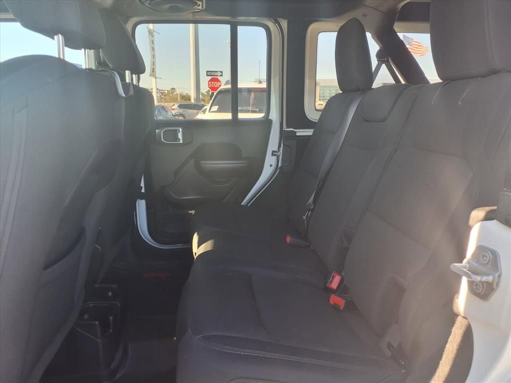 Used 2019 Jeep Wrangler Unlimited Sport image 17