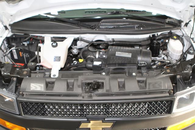Used 2019 Chevrolet Express 3500 w/ Driver Convenience Package image 2