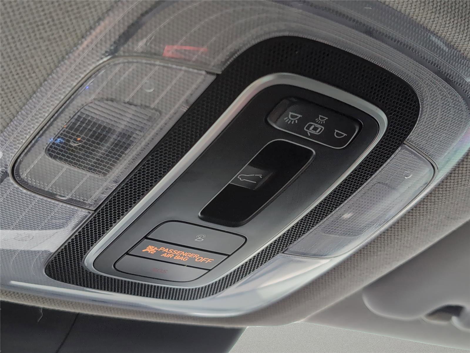 Used 2021 Hyundai Elantra SEL w/ Convenience + Premium Package image 35