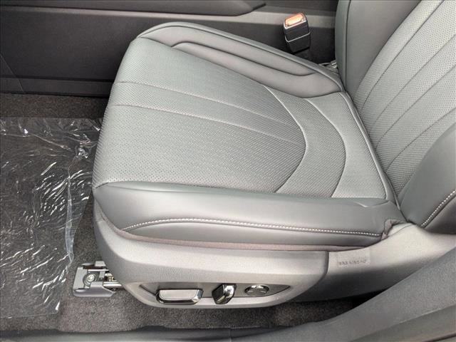 New 2026 Lexus TX 500h AWD image 4