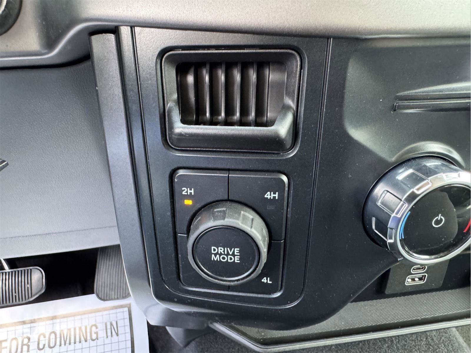 Used 2025 Ford F150 XLT w/ Equipment Group 301A Standard AWD/4WD image 19
