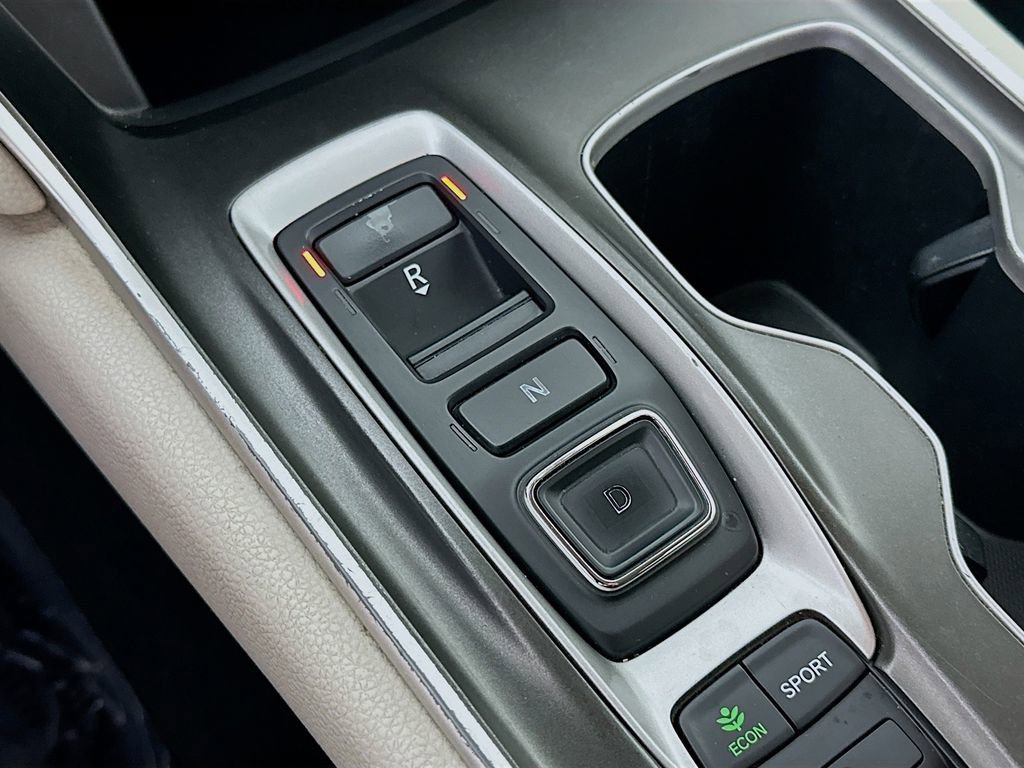 Used 2019 Honda Accord Hybrid image 17
