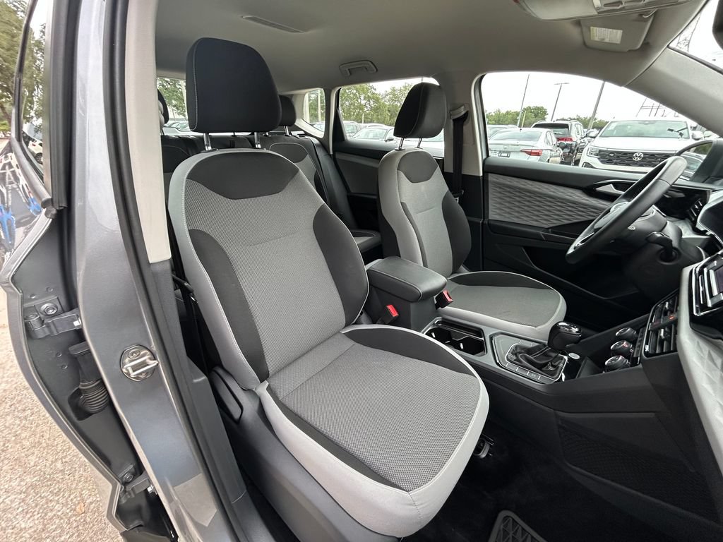 Certified 2023 Volkswagen Taos S FWD image 31