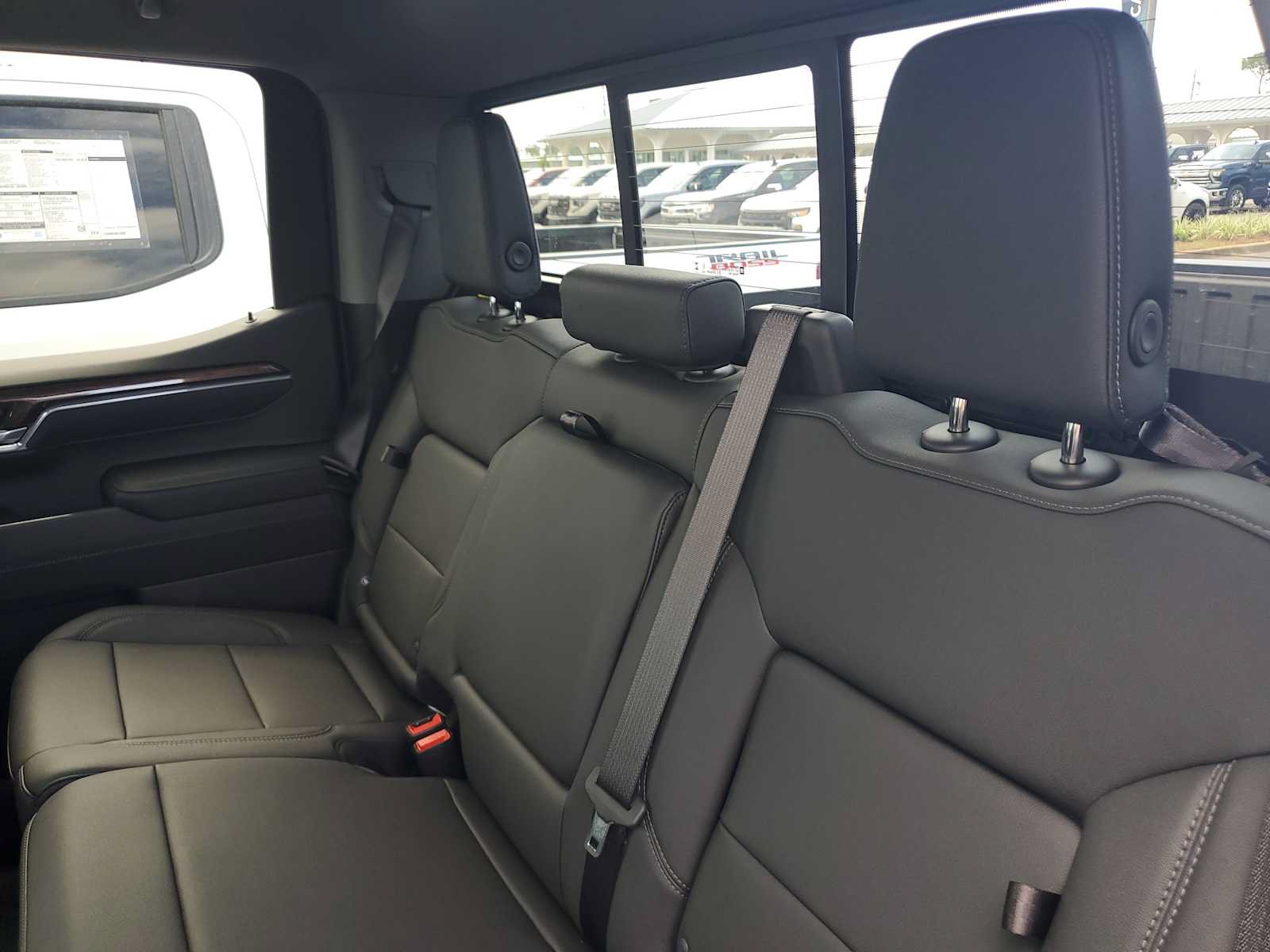 New 2026 Chevrolet Silverado 1500 LT Trail Boss w/ LT Trail Boss Premium Package AWD/4WD image 39